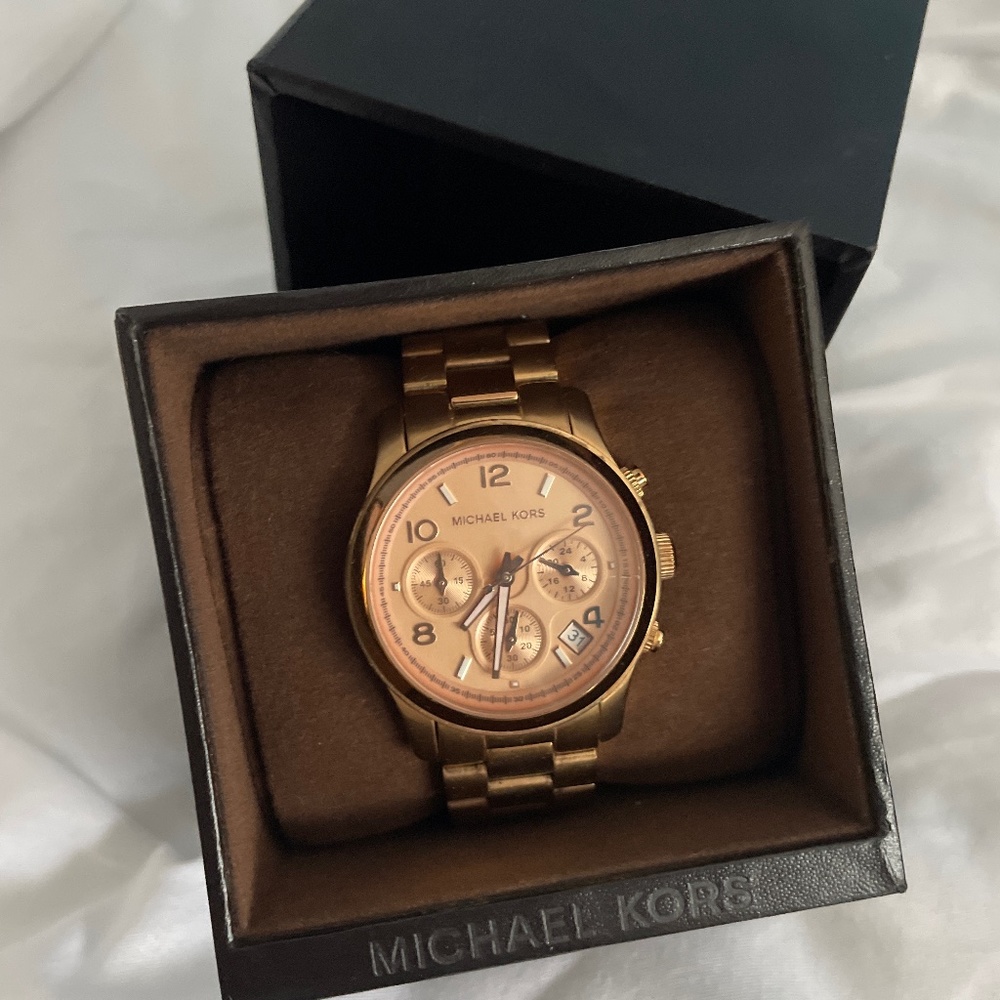 Michael Kors rose gold watch